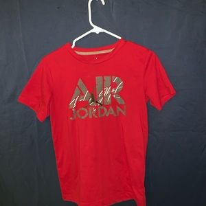 ⛹🏼‍♂️Boys Jordan shirt⛹🏼‍♂️